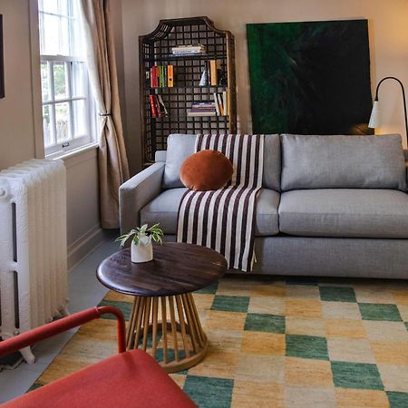 Kingston Carriage House Bed and Breakfast Buitenkant foto
