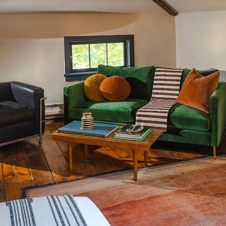 Kingston Carriage House Bed and Breakfast Buitenkant foto