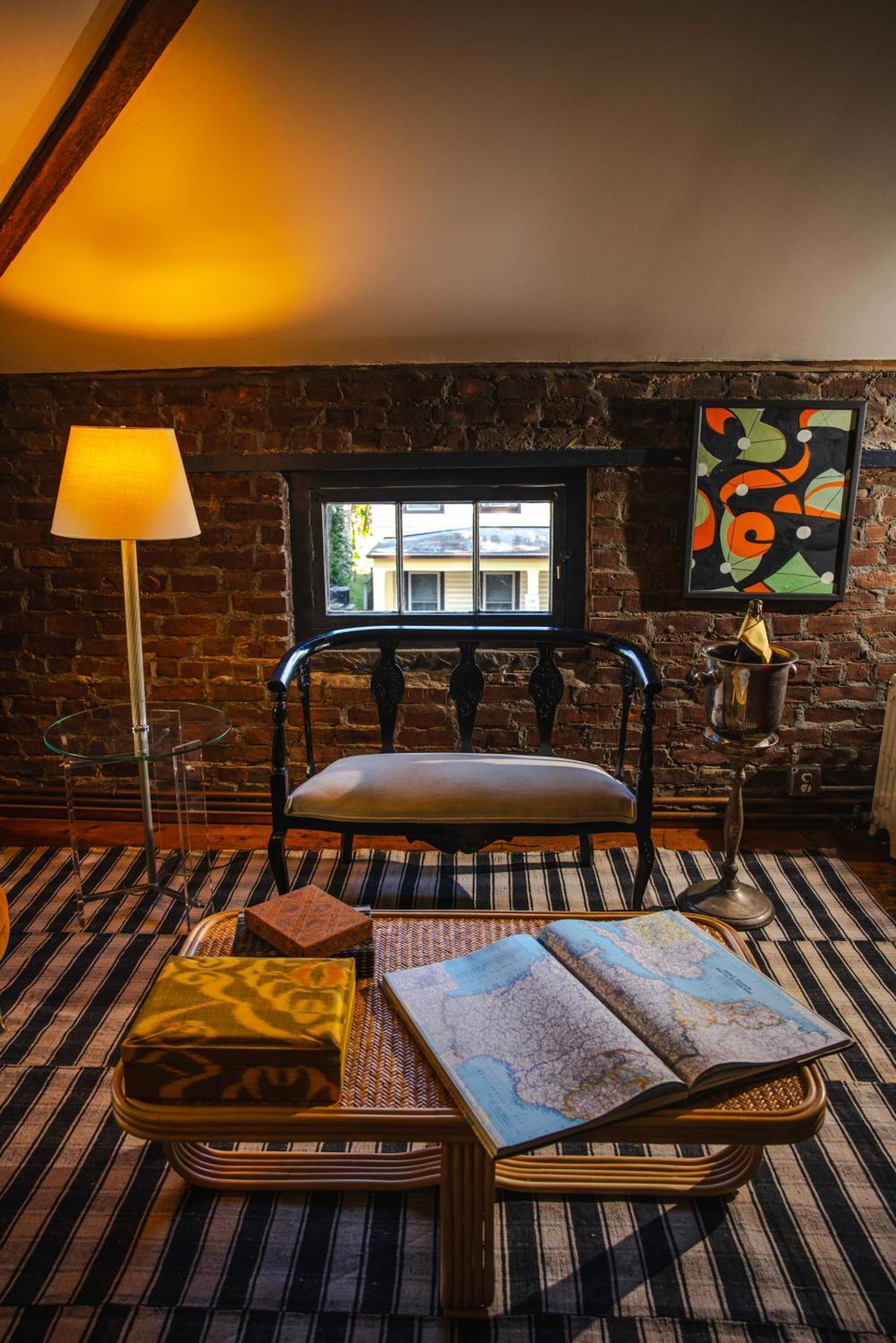 Kingston Carriage House Bed and Breakfast Buitenkant foto