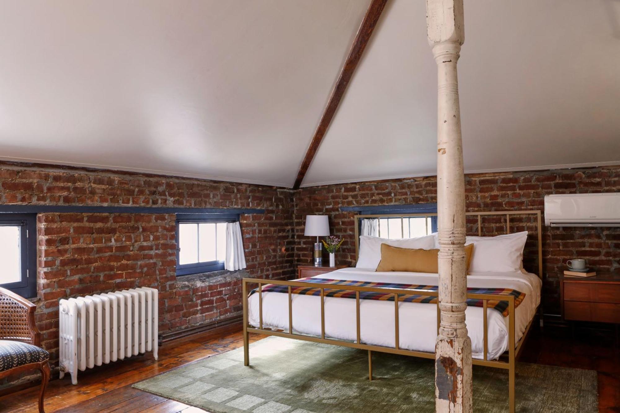 Kingston Carriage House Bed and Breakfast Buitenkant foto