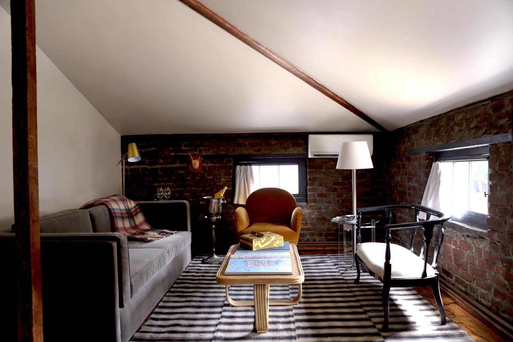 Kingston Carriage House Bed and Breakfast Buitenkant foto